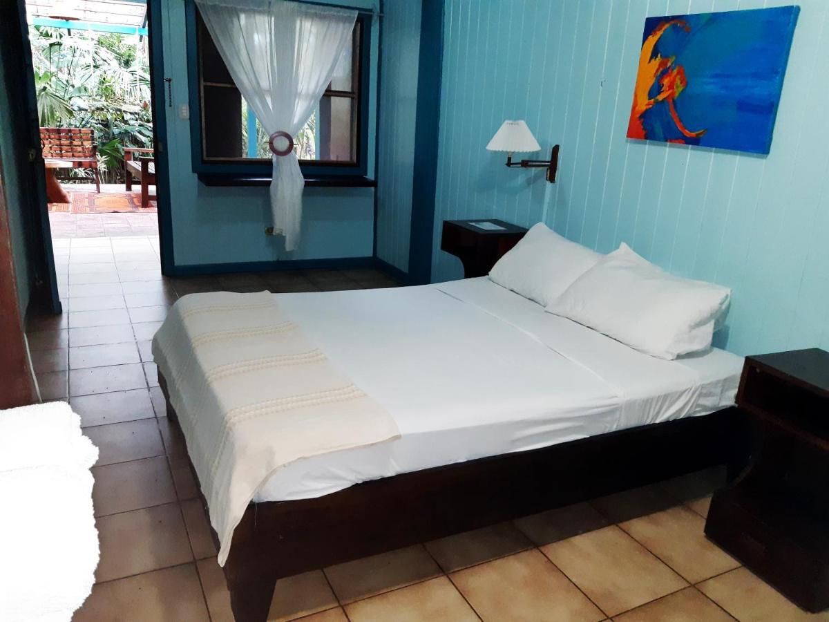 Lapalapa Beachfront Hotel Puerto Viejo de Talamanca Екстер'єр фото
