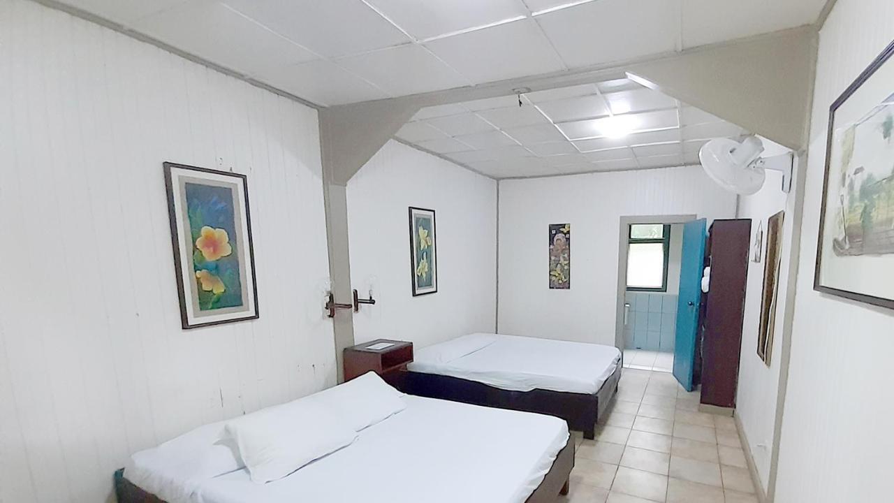 Lapalapa Beachfront Hotel Puerto Viejo de Talamanca Екстер'єр фото