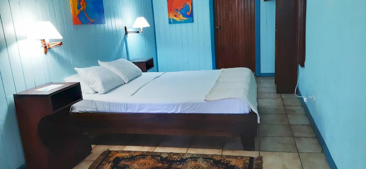 Lapalapa Beachfront Hotel Puerto Viejo de Talamanca Екстер'єр фото